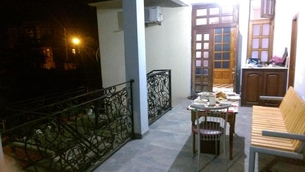 Apartments Komakhidze 68 Batumi Esterno foto